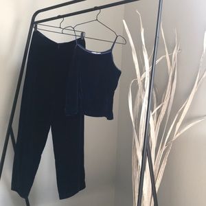 Navy blue tank and pant velvet set. Complete outfit!